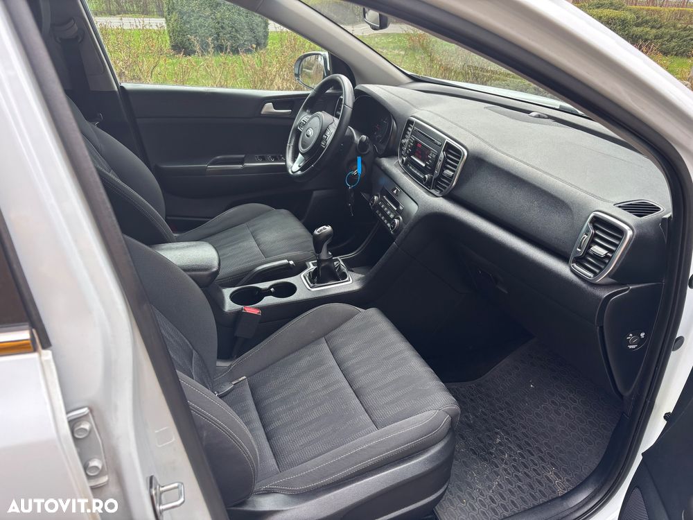 Kia Sportage 1.7 CRDI 2WD Edition 7 - 9