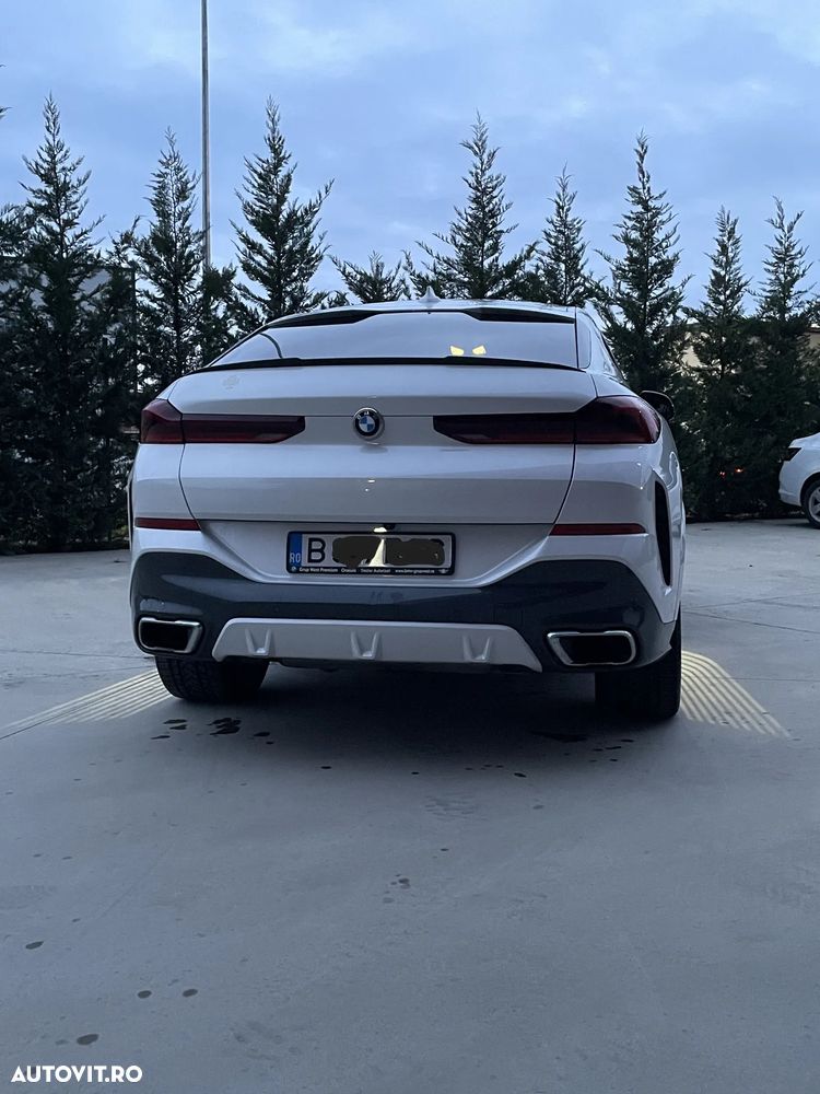 BMW X6 xDrive40d - 11