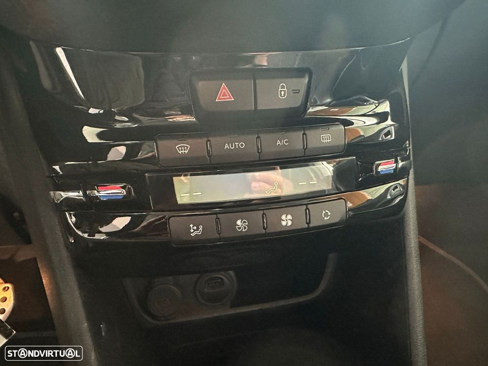 Peugeot 2008 1.2 PureTech Crossway EAT6 - 14