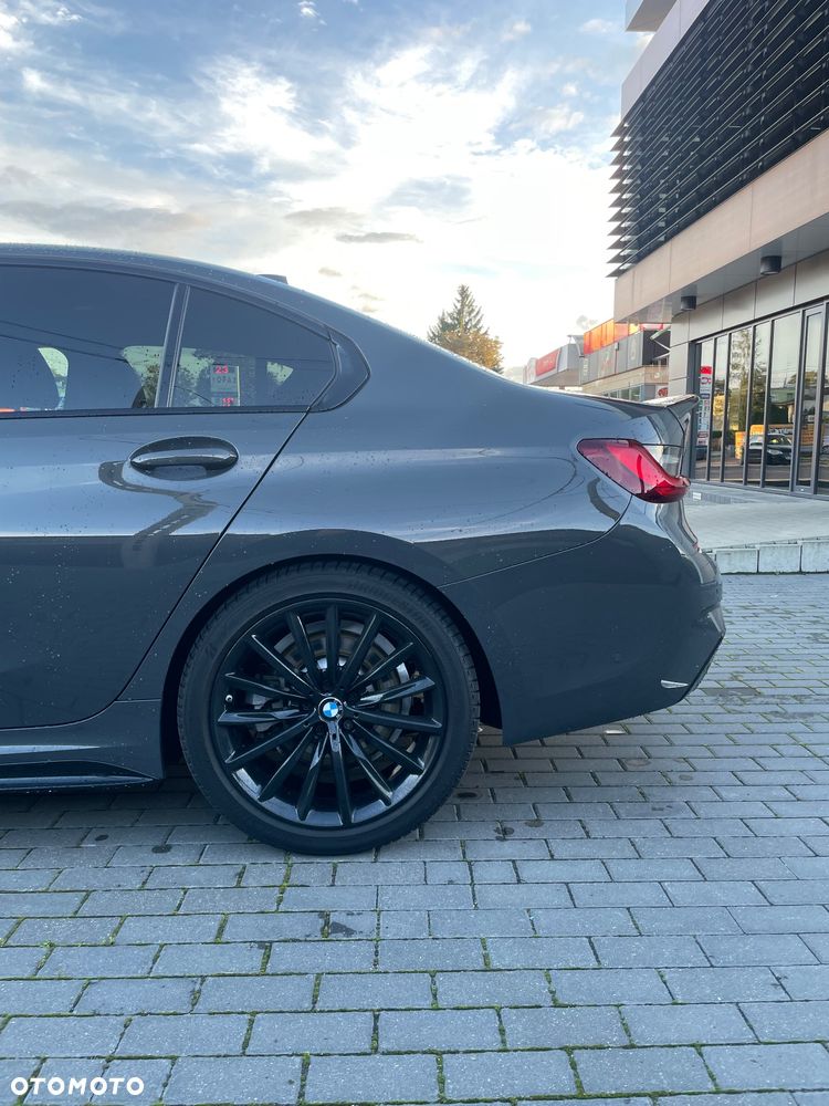 BMW Seria 3 330d xDrive M Sport sport - 8