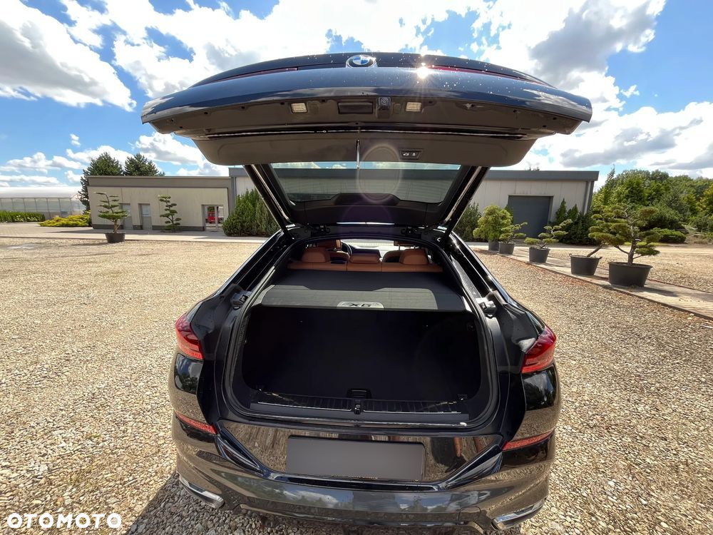 BMW X6 - 15