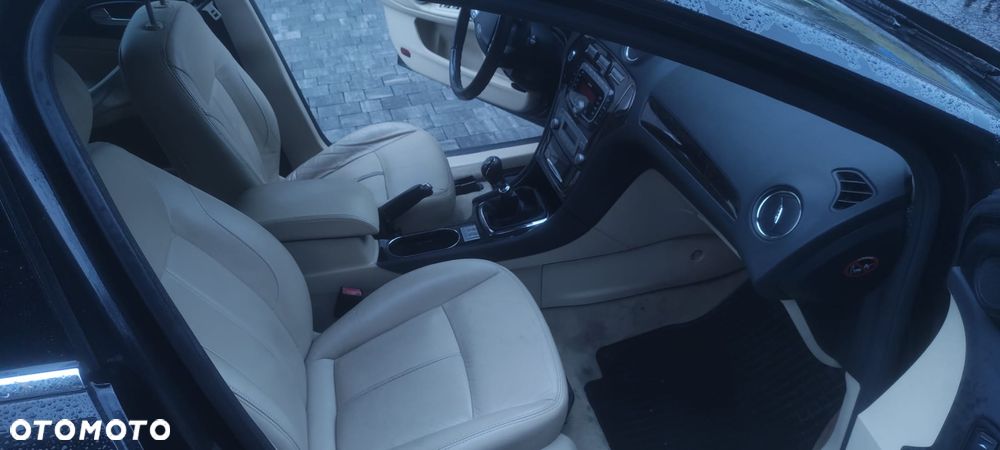 Ford Mondeo 1.8 TDCi Ghia - 7