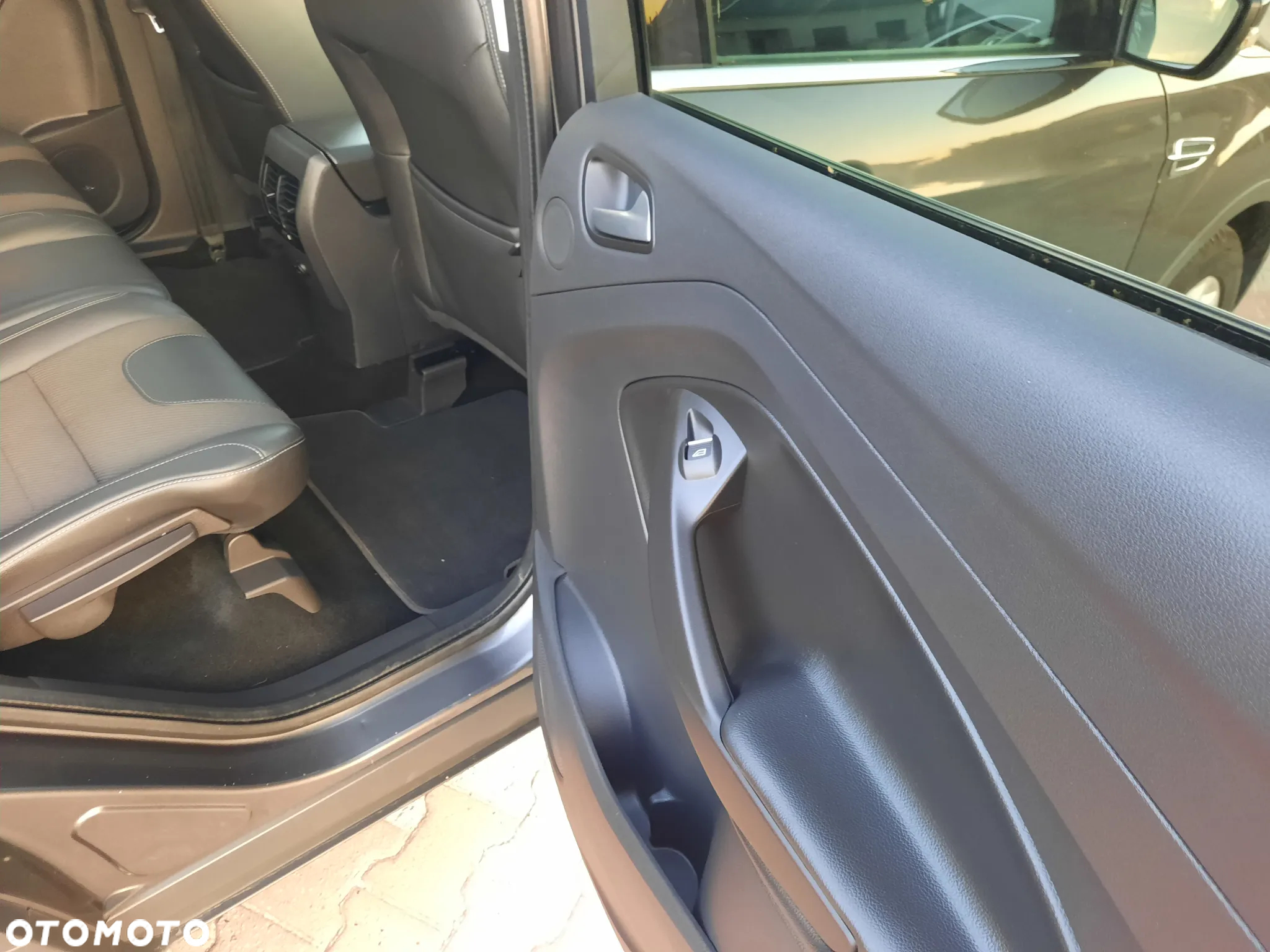 Ford Kuga 2.0 TDCi 2x4 Individual - 15