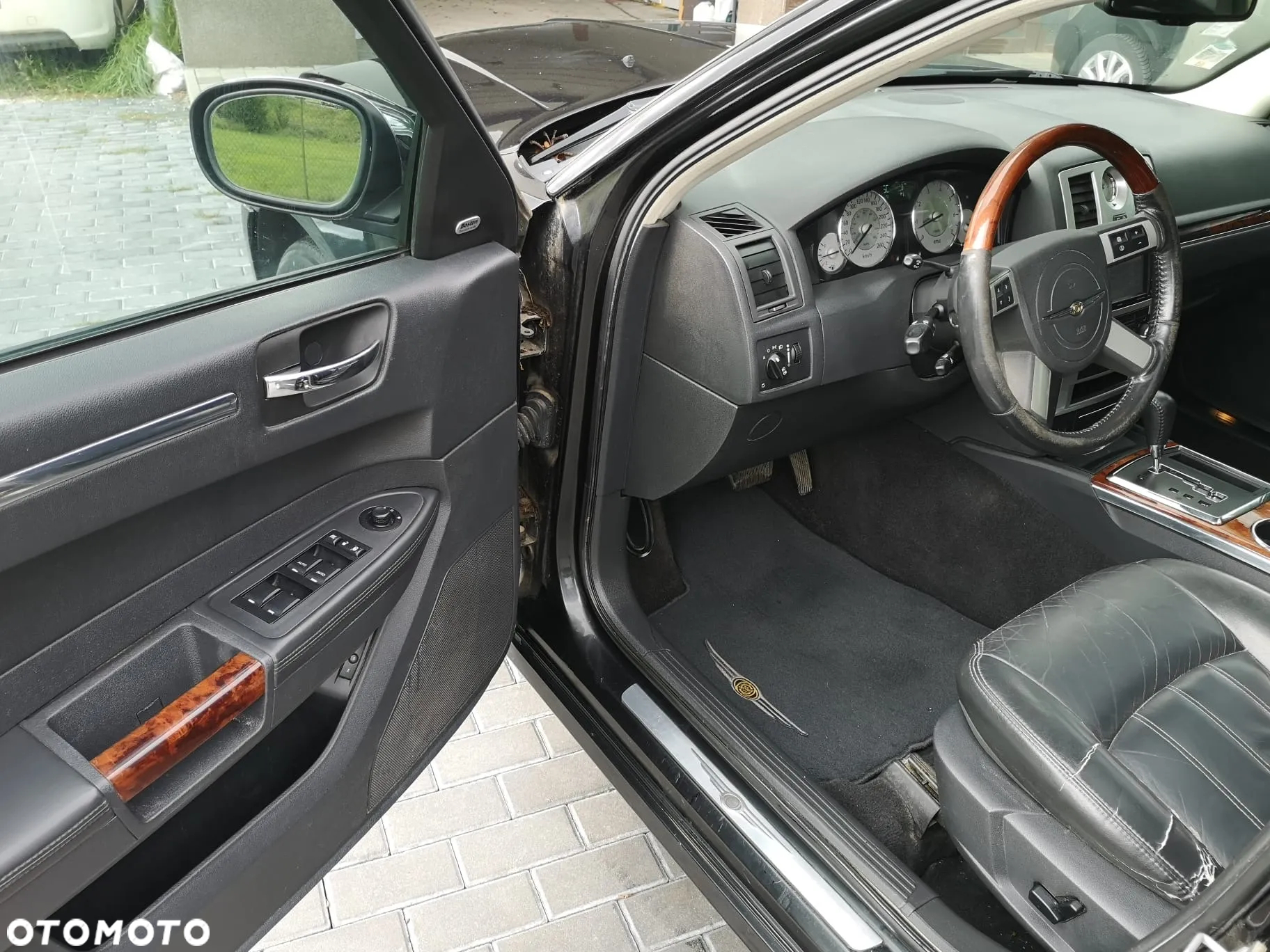 Chrysler 300C 3.0 V6 CRD - 19