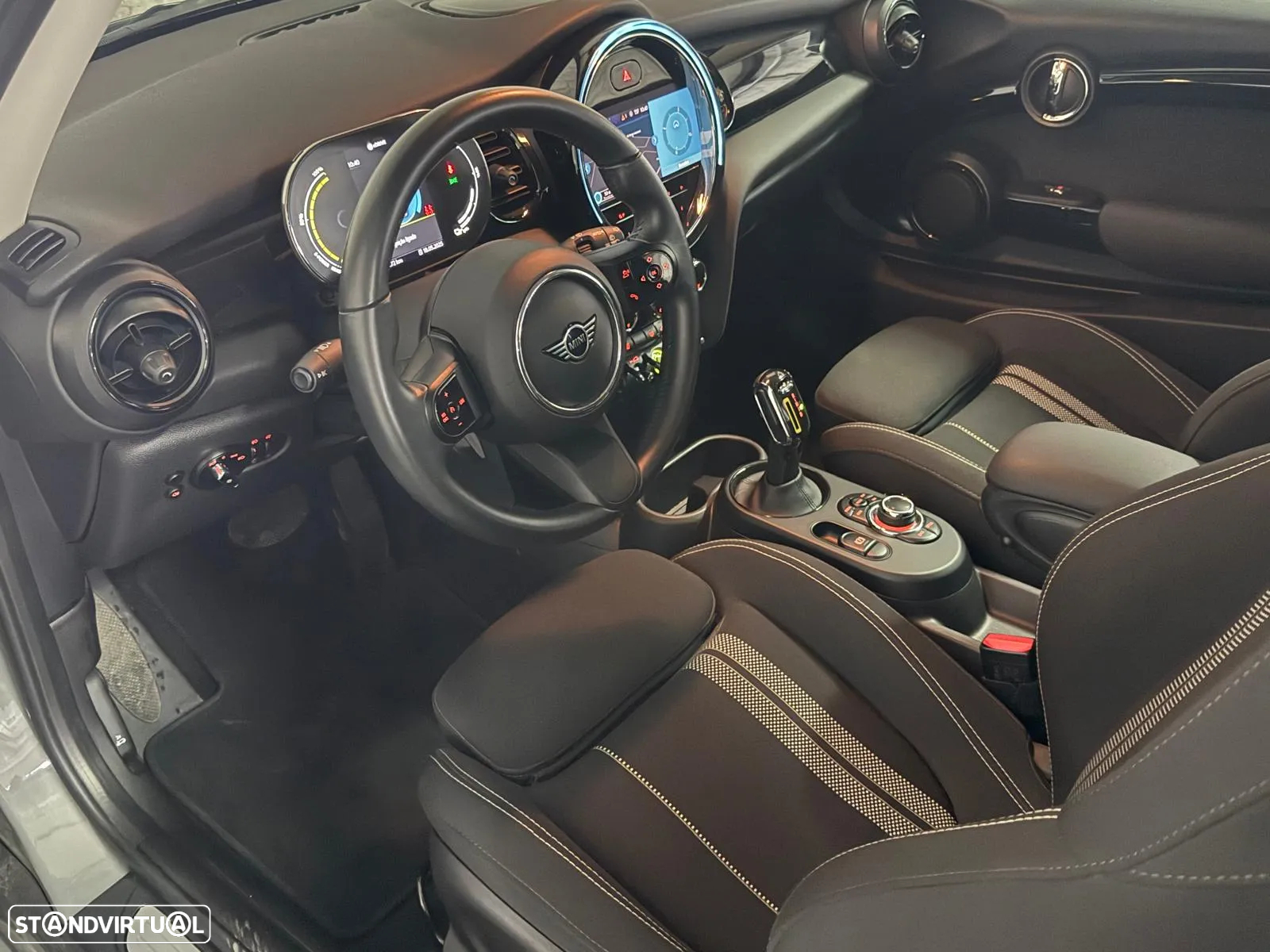 MINI 3 Portas Cooper SE Camden Edition - 7