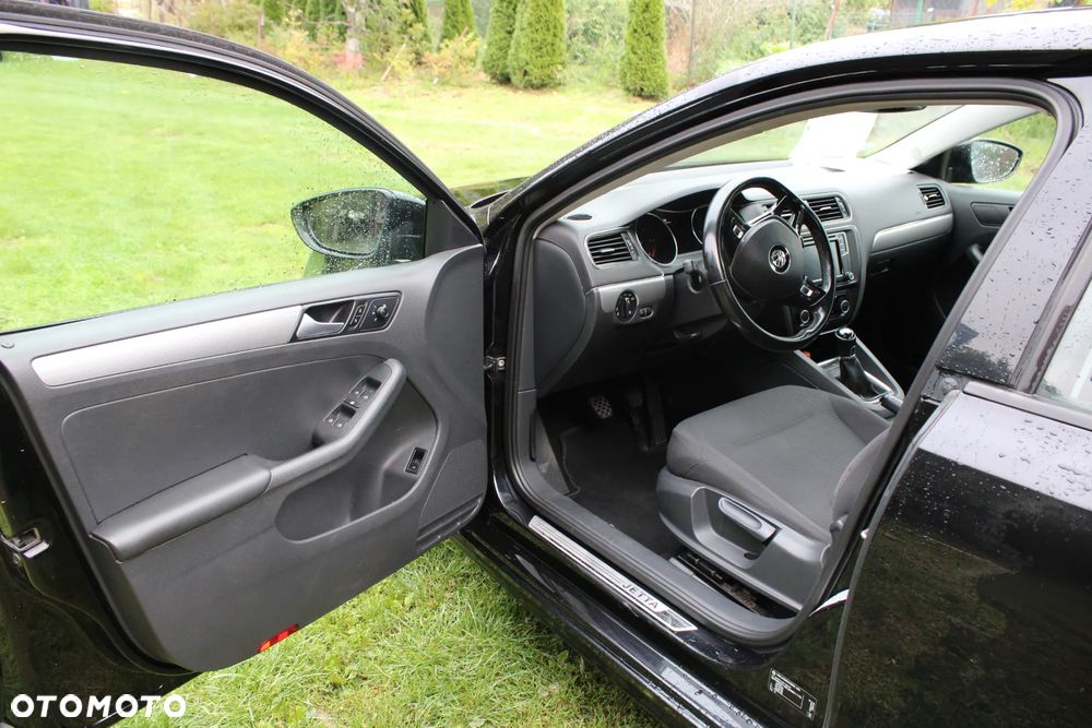Volkswagen Jetta 2.0 TDI DPF BMT Highline - 3