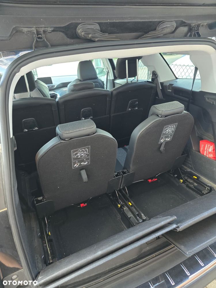 Peugeot 5008 1.2 PureTech Allure S&S EAT8 - 18