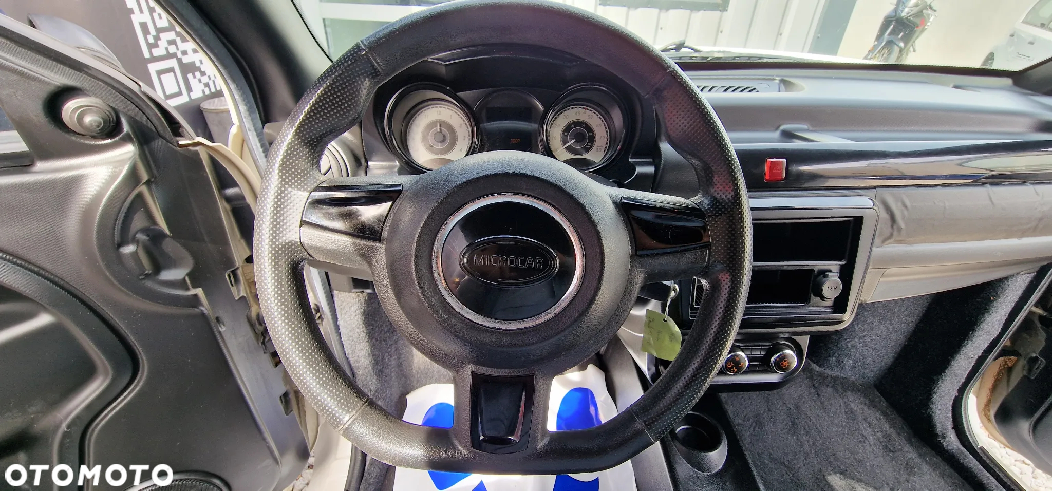 Microcar DUE - 16