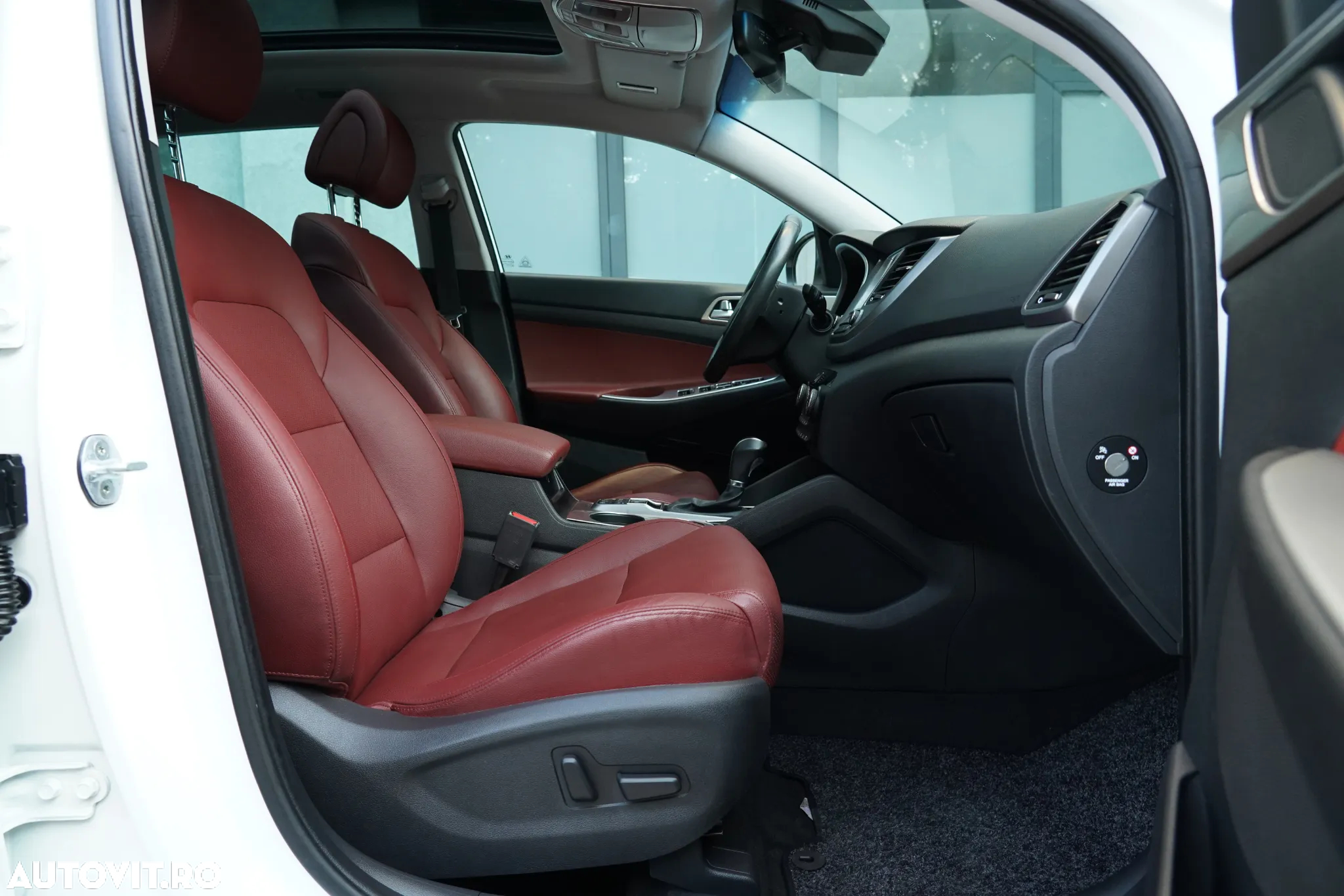 Hyundai Tucson 2.0 CRDI 4WD 6AT Premium+ - 9