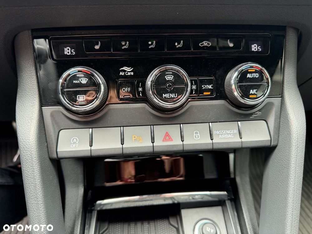 Skoda Karoq 1.5 TSI ACT Sportline DSG - 26