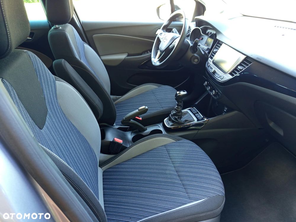 Opel Crossland X - 22