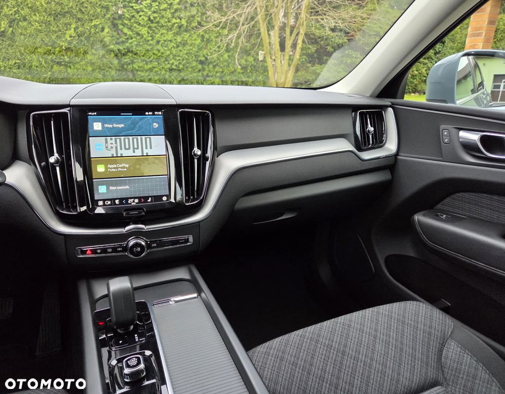 Volvo XC 60 B4 D Geartronic Momentum Pro - 26