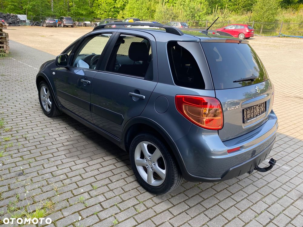 Suzuki SX4 1.6 VVT 4x2 Comfort - 4