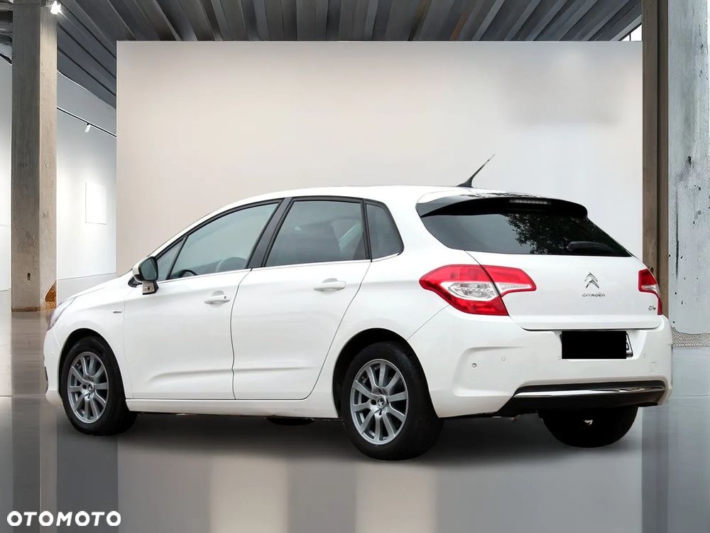 Citroën C4 VTi 120 Exclusive - 4