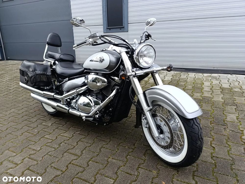 Suzuki VL 800 Volusia - 1