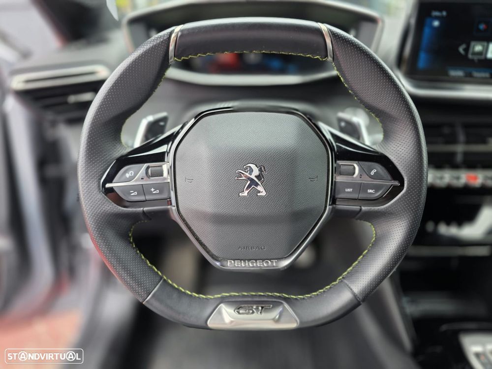Peugeot 208 1.2 PureTech GT EAT8 - 17