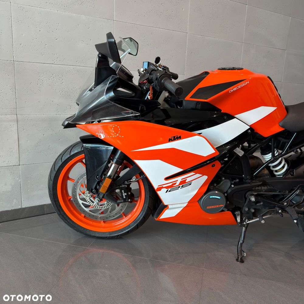 KTM RC 125 - 9