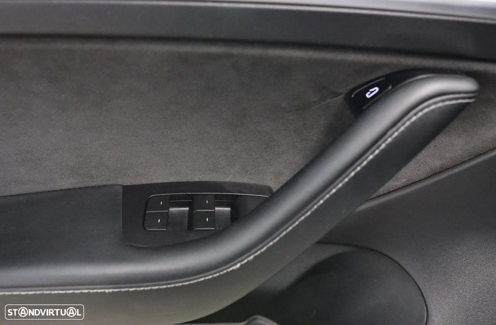 Tesla Model 3 Long Range AWD Dual Motor Performance - 10