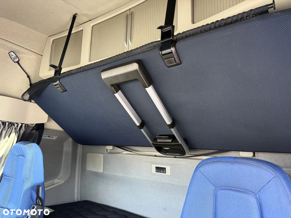 Volvo FH 500 / STANDARD / XL GLOBETROTTER / SALON PL - 8
