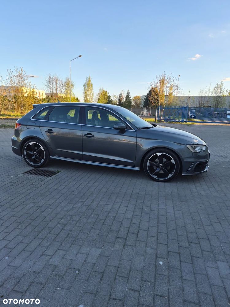 Audi A3 Sportback 2.0 TDI (clean diesel) S tronic S line Sportpaket - 26