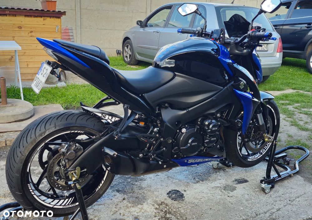 Suzuki GSX 1000 - 1