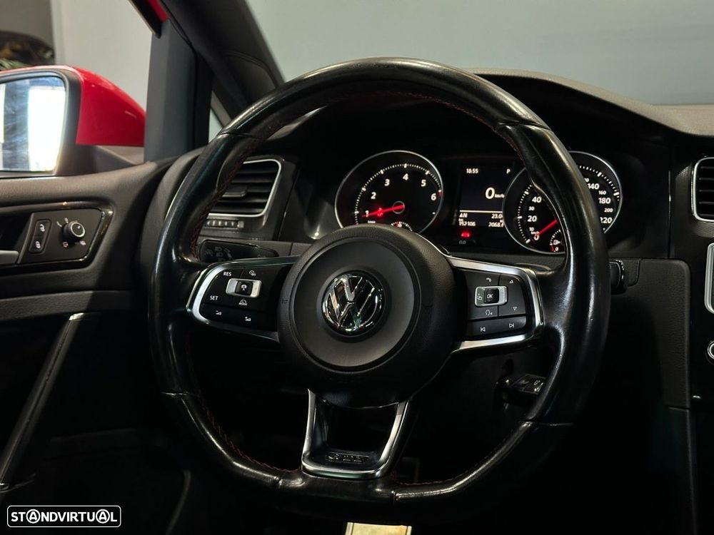 VW Golf 2.0 TSi GTi DSG - 11