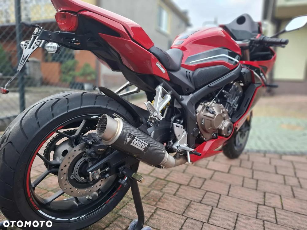 Honda CBR - 11