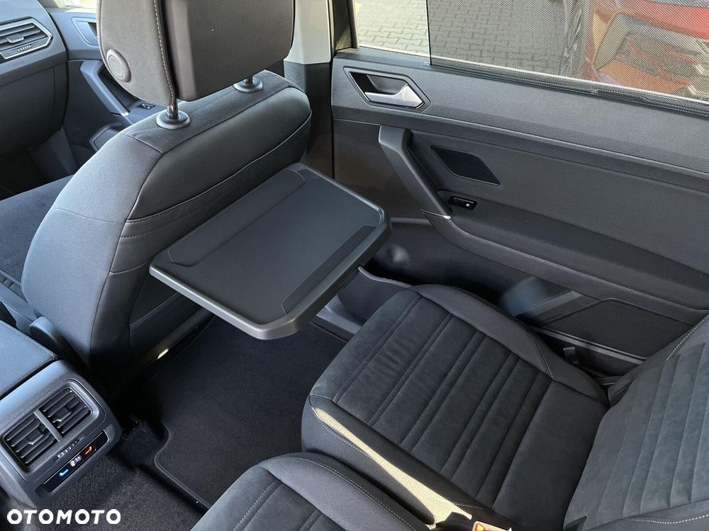 Volkswagen Touran - 23