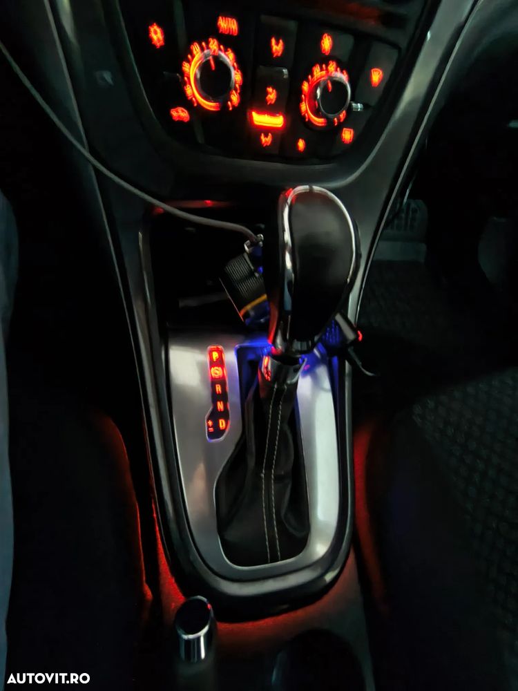 Opel Astra 2.0 CDTI Automatik Exklusiv - 9