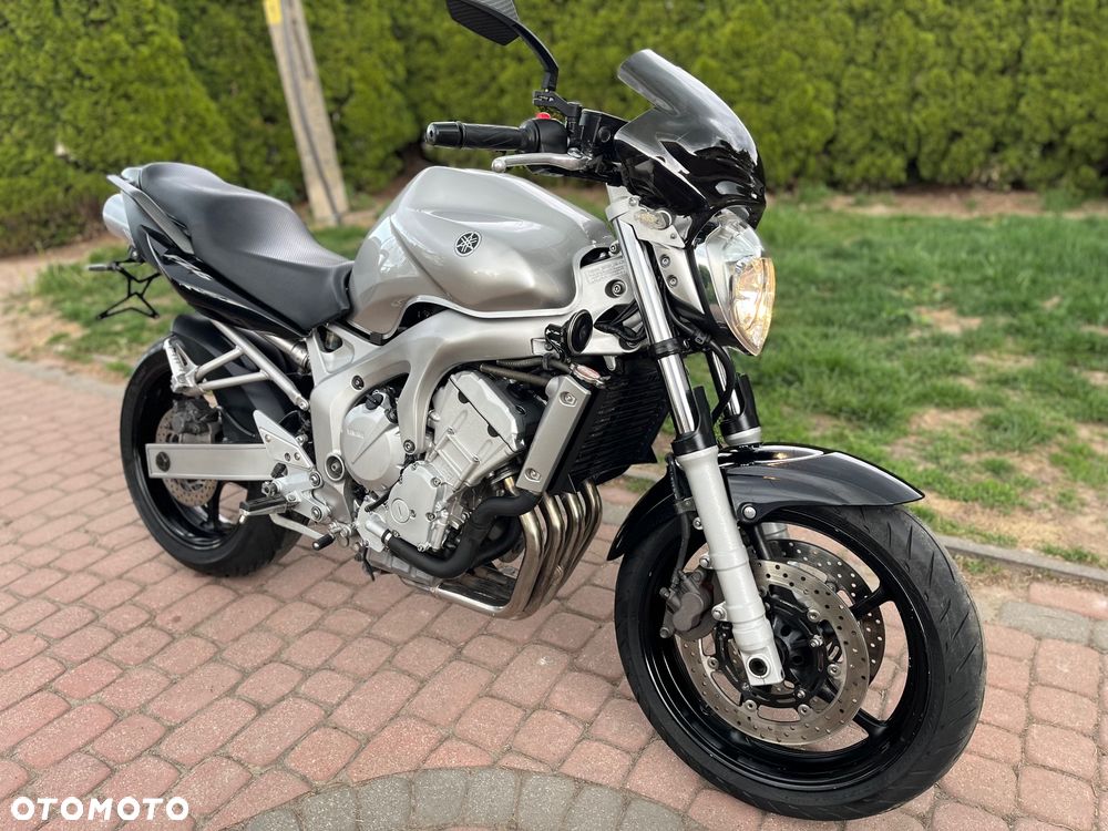 Yamaha FZ6 - 25