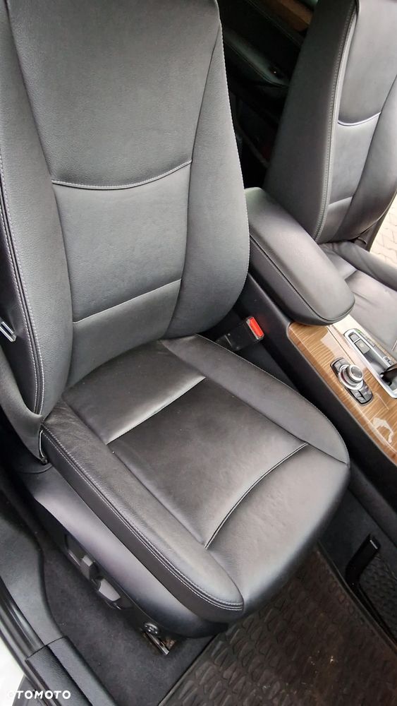BMW X3 28i xDrive - 34