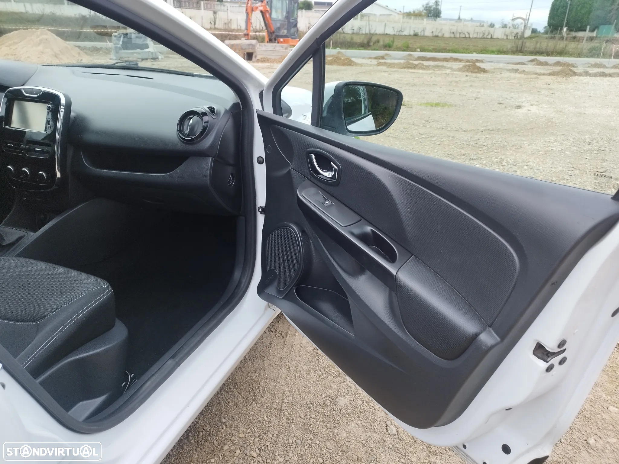 Renault Clio 1.5 dCi # - 9