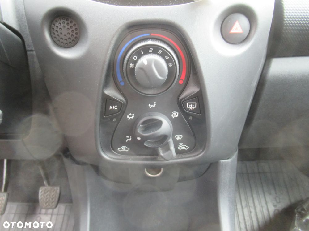 Toyota Aygo 1.0 VVT-i Sprint EU6 - 17
