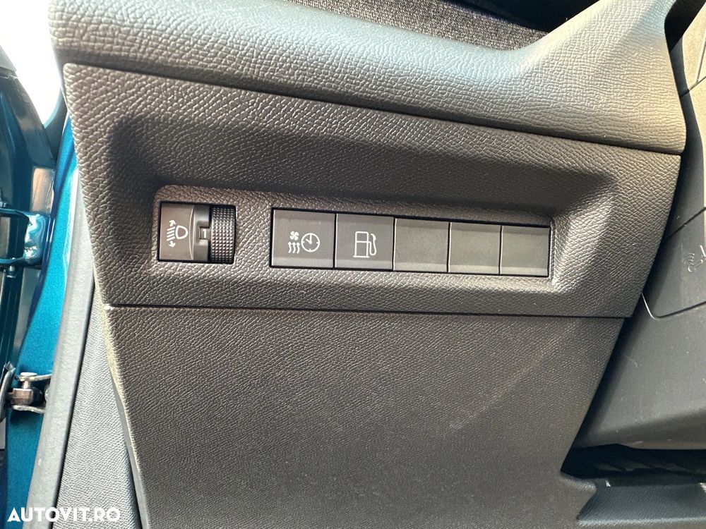 Peugeot 408 - 16