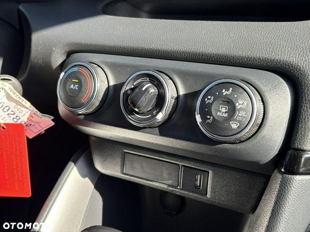 Toyota Yaris - 17