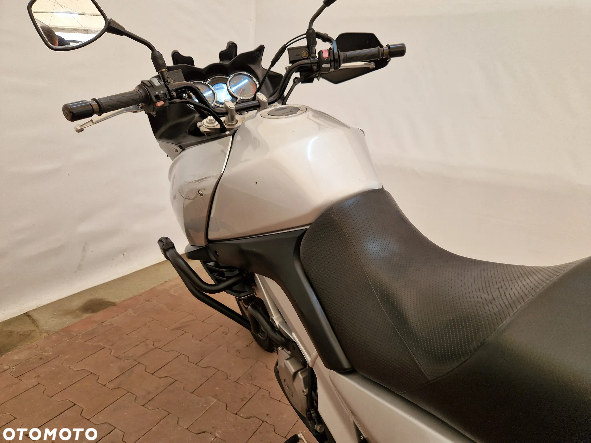 Suzuki DL - 29