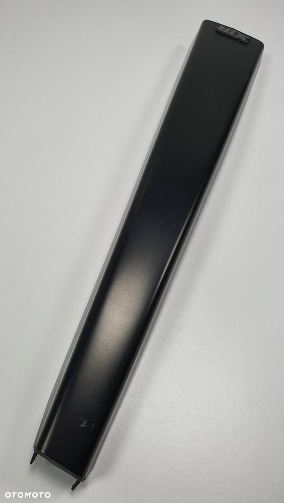 LISTWA KAROSERYJNA SŁUPKA PRAWA JAGUAR XJR X300 - 2