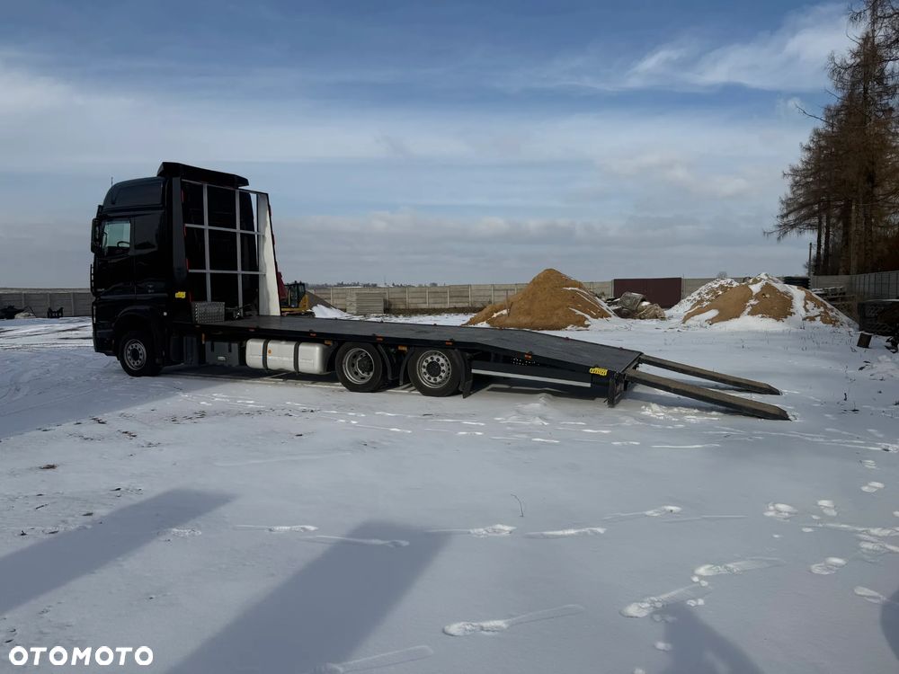 Mercedes-Benz Actros - 8