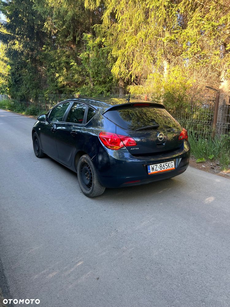 Opel Astra 1.6 - 6