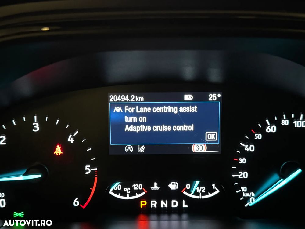 Ford Focus 1.5 EcoBlue 8AT ST-Line - 25