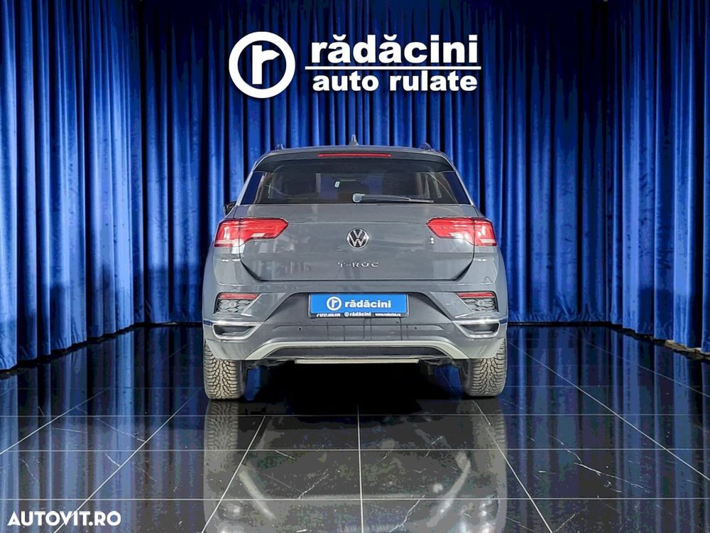 Volkswagen T-Roc - 9