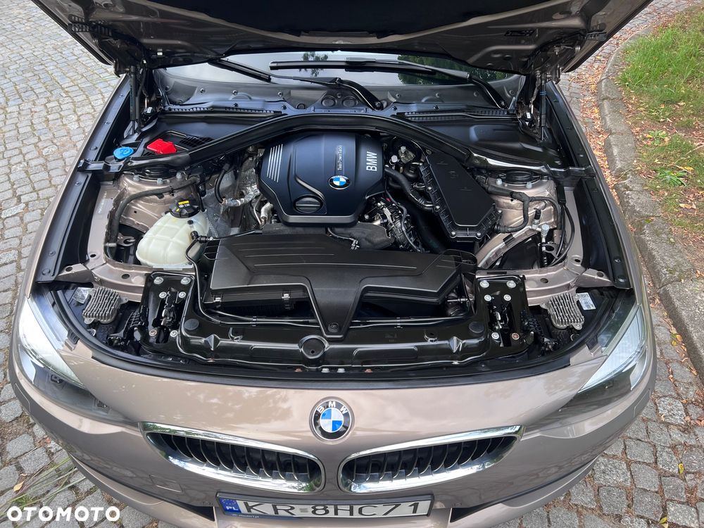 BMW Seria 3 320d xDrive - 8