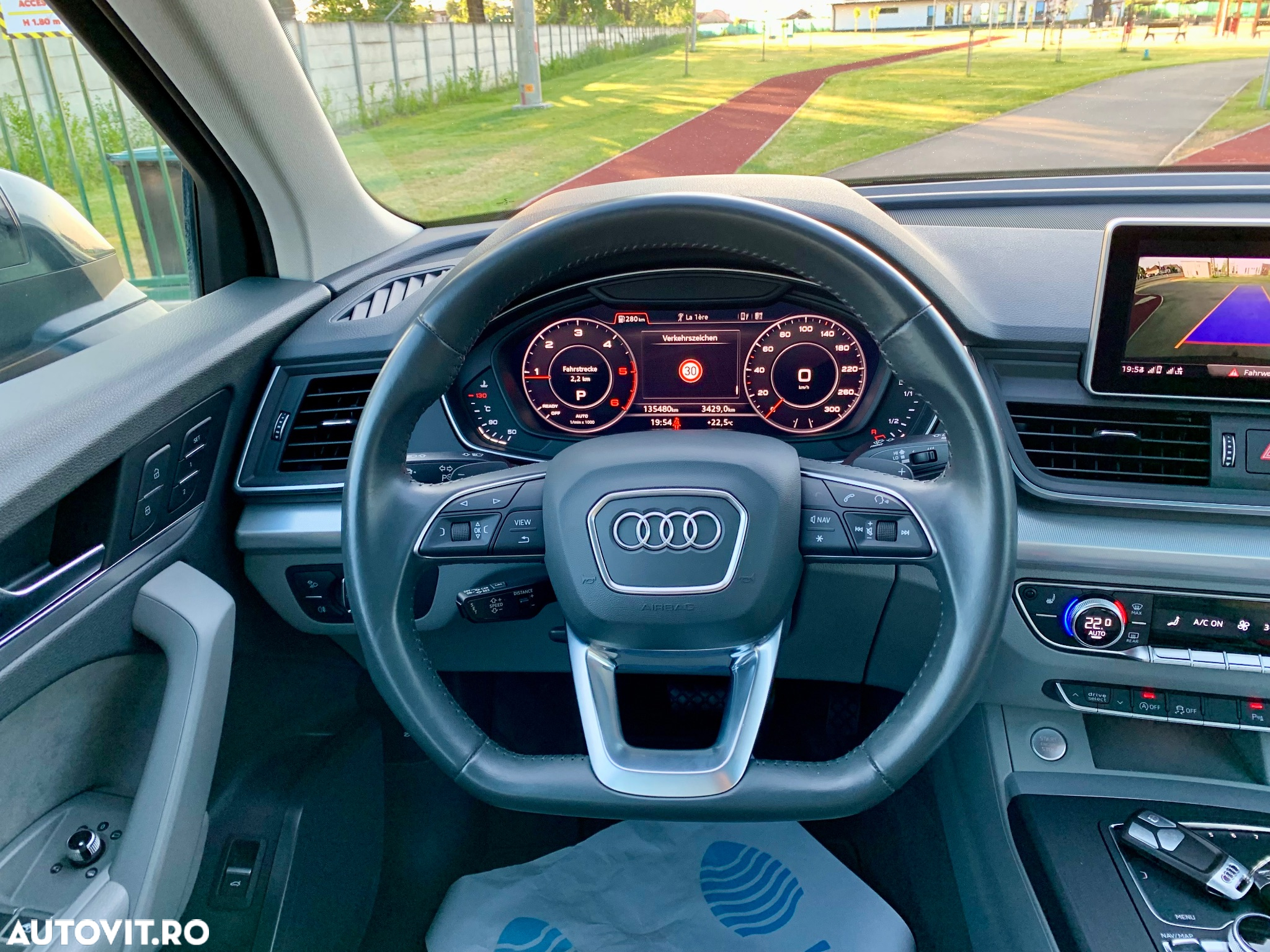 Audi Q5 2.0 40 TDI quattro S tronic Design - 24