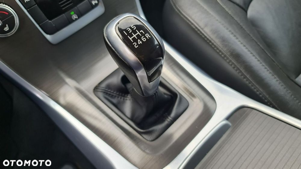 Volvo V70 D4 Drive-E Dynamic Momentum - 27