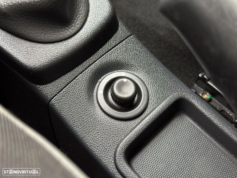 Dacia Sandero 1.5 dCi Confort - 18