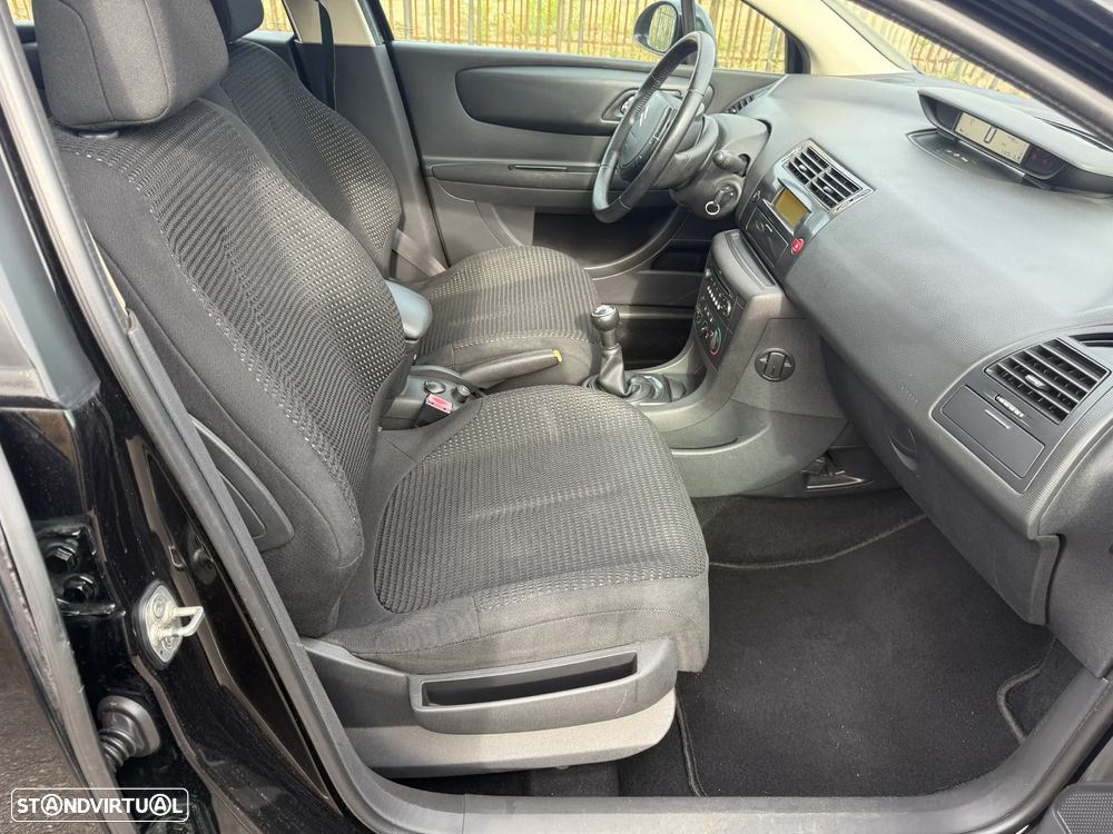 Citroën C4 1.6 HDi SX - 12
