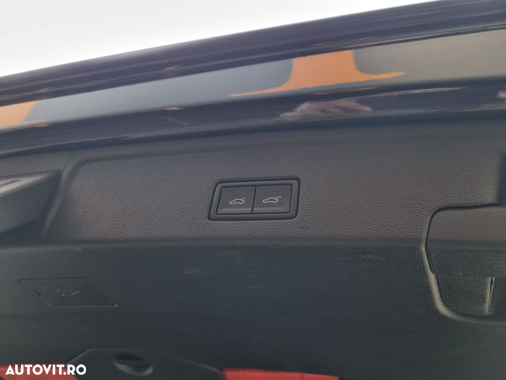 Volkswagen Touareg 3.0 V6 TDI SCR 4Motion Automatik - 25