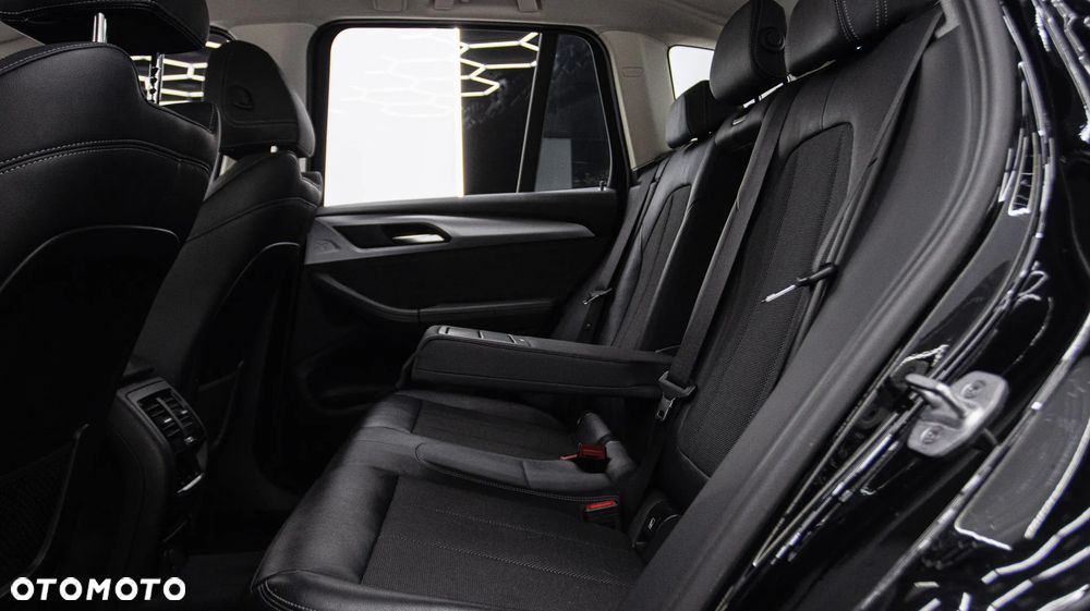 BMW X3 xDrive20i - 19