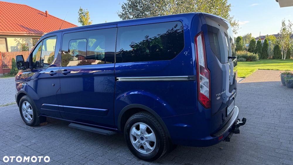 Ford Tourneo Custom - 6