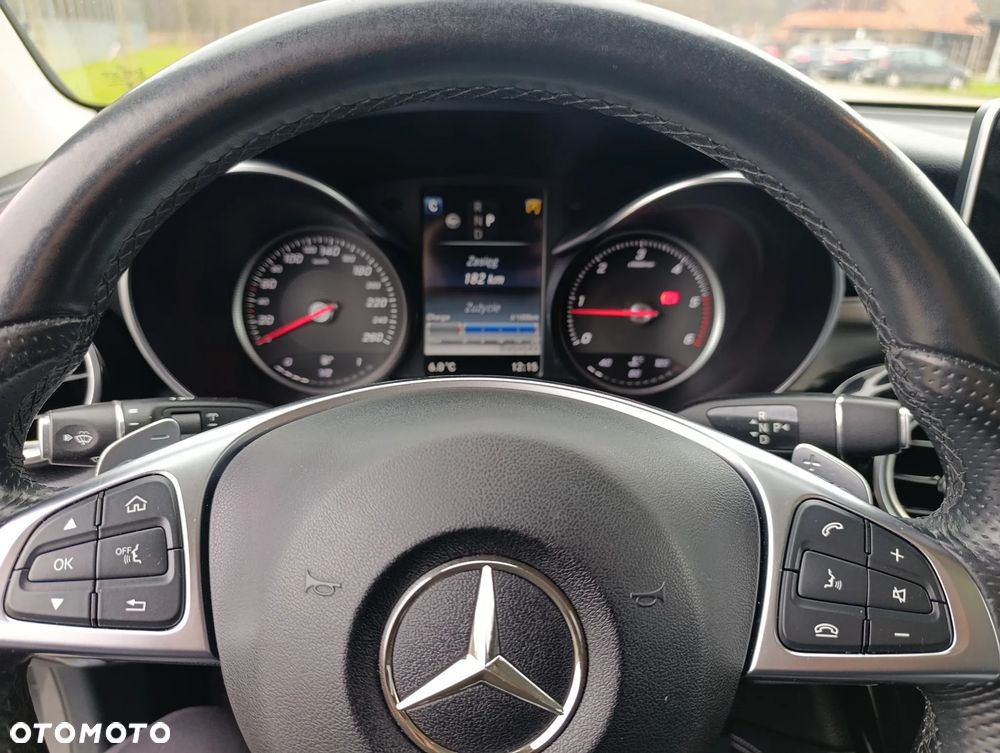 Mercedes-Benz GLC 220 d 4Matic 9G-TRONIC AMG Line - 25